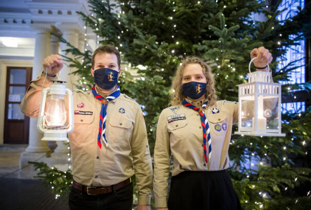 A cserkészek december 10-én immáron 33. alkalommal hozzák el a betlehemi lángot Szlovákiába