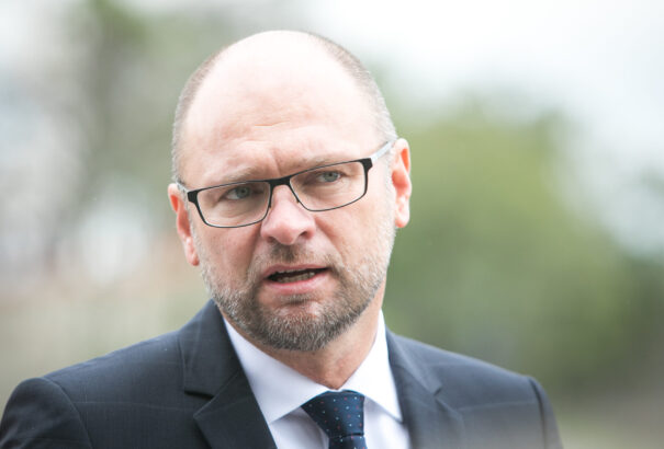 Király Zsolt: Sulík leváltaná Heger kormányát, mert az végzi a dolgát