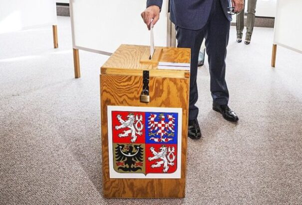 Cseh elnökválasztás: Andrej Babiš egyelőre az élen