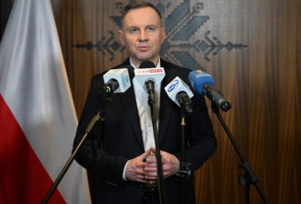 Lengyelország Leopard 2A4 harckocsikat ad át Ukrajnának