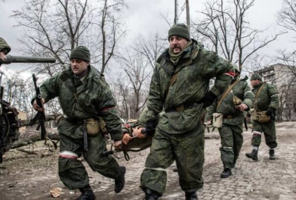 Az ukrán erők csapást mértek egy orosz hadállásra a Krím közelében – sok a sebesült