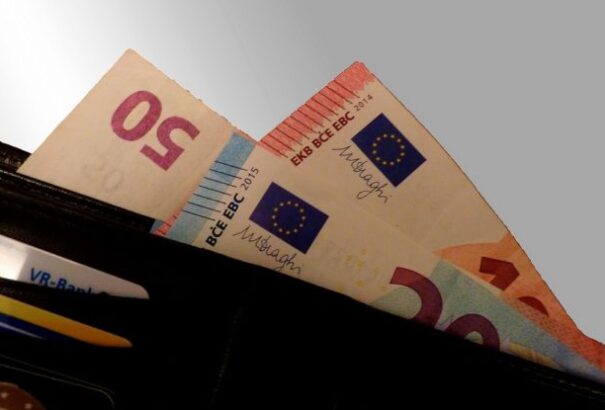 A szlovákiai lakosok 63 százaléka nehezen tud megélni a jövedelméből