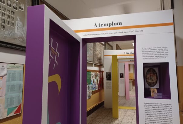 Mindszenty emlékkiállítás nyílott a komáromi Selye János Gimnáziumban