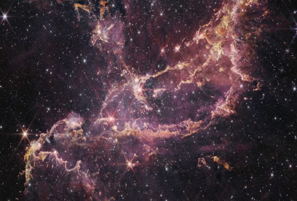 Több mint tízmilliárd éves csillagcsoportról küldött képeket a James Webb űrteleszkóp