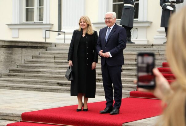 Čaputovát Berlinben Swarzkopf-díjjal tüntették ki a kisebbségek védelméért