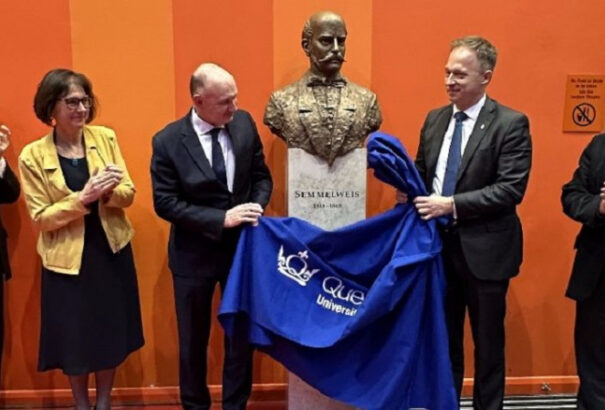 Semmelweis-szobrot avattak a londoni Queen Mary Egyetemen