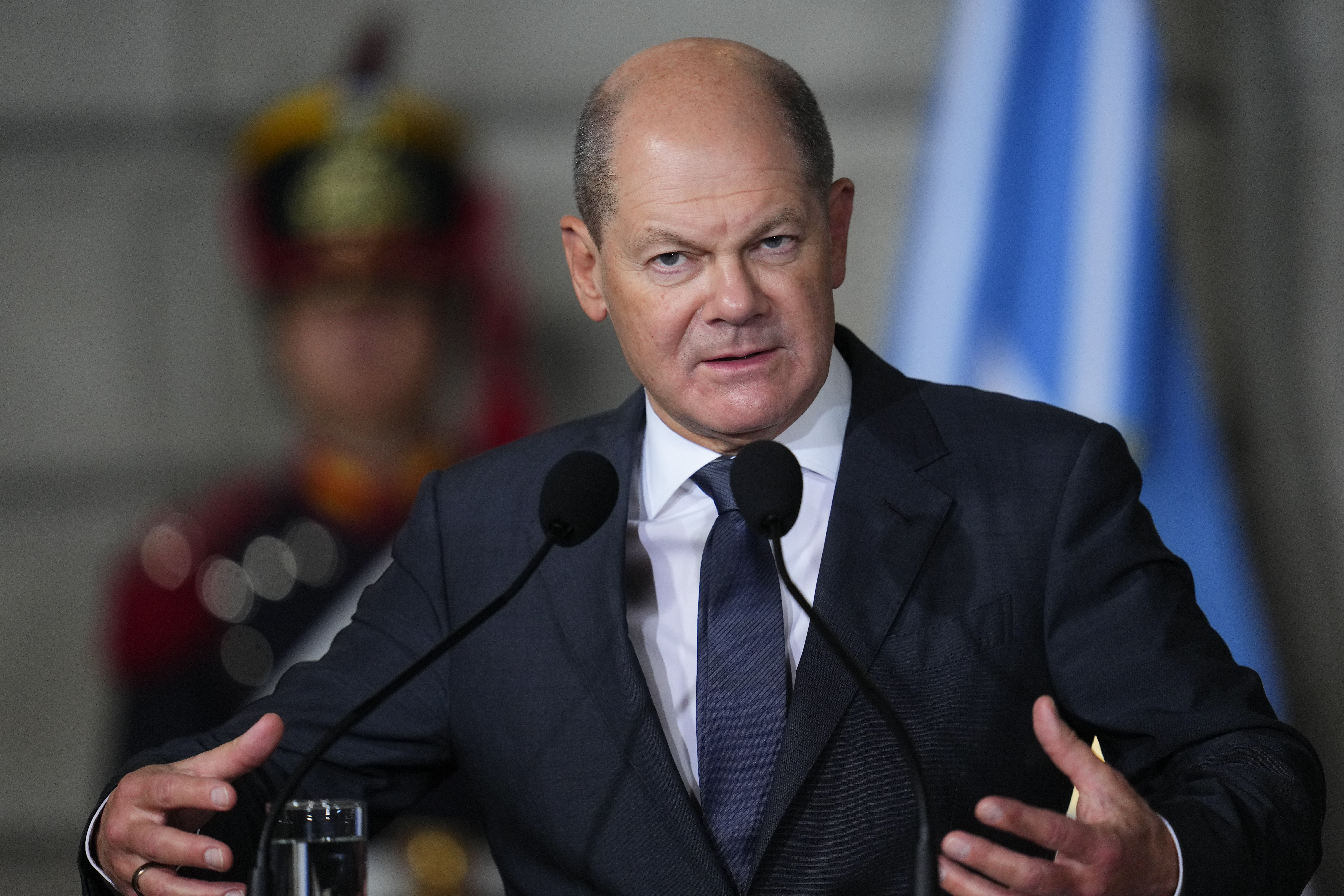 Scholz továbbra is közvetlen beszélgetéseket kíván folytatni Putyinnal