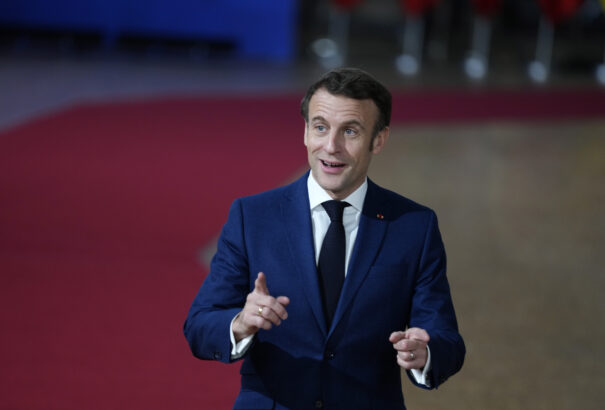 Macron: Ukrajnának minden eddiginél nagyobb szüksége van a támogatásunkra