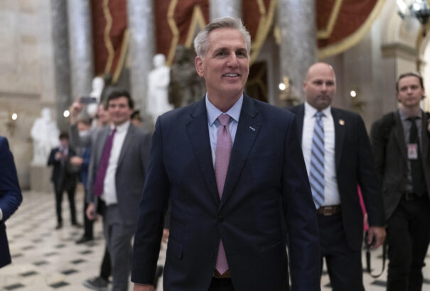 A republikánusok átvették a hatalmat: Kevin McCarthy az amerikai képviselőház elnöke