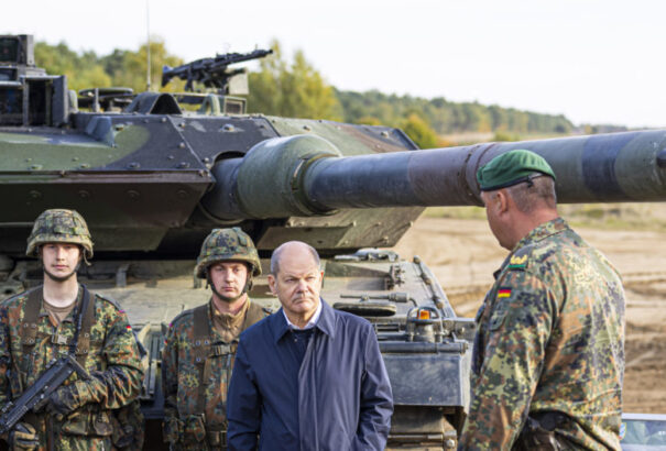 Scholz rábólintott a Leopard 2-esek Ukrajnába küldésére