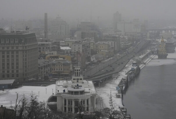Szombaton újabb rakétatámadás érte Kijevet és Harkivot