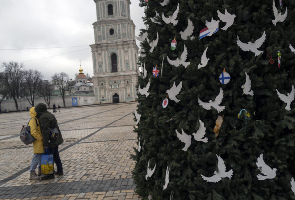 Életbe lépett a Moszkva által az ortodox karácsonyra meghirdetett fegyvernyugvás