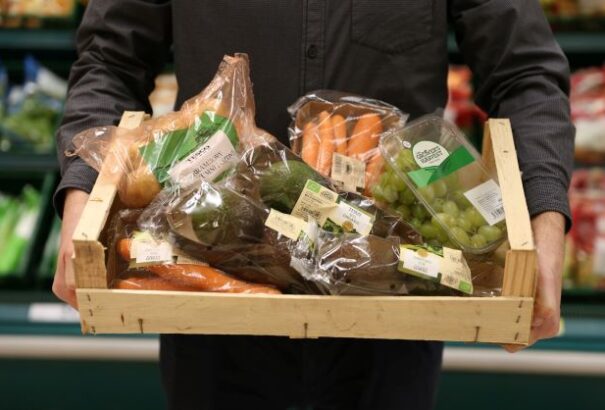 2025-től a zöldségek és gyümölcsök csomagolásának újrahasznosíthatónak kell lennie