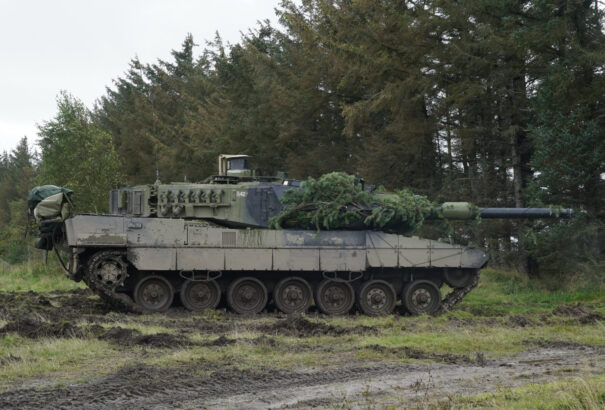 Ukrajna egy éven belül kaphatja meg az elkészült Leopard 2 tankokat