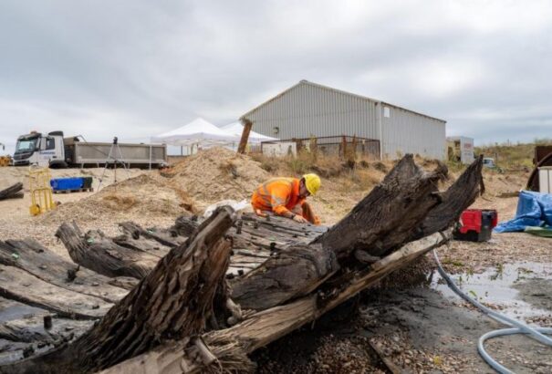 Több száz éves hajóra bukkantak egy bányában