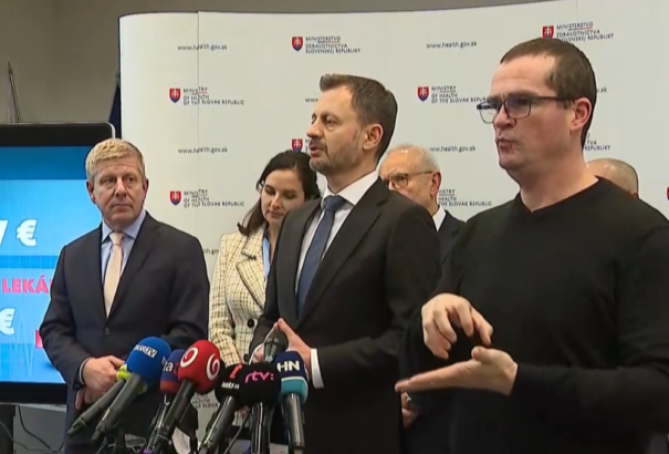 Közel 300 millió euróval támogatná be a kormány az orvosi rendelőket