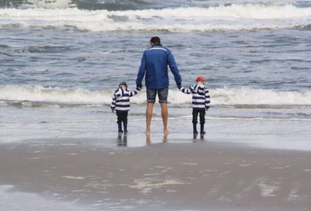 Bombariadó volt Daniel Lipšic különleges ügyész lakhelyén