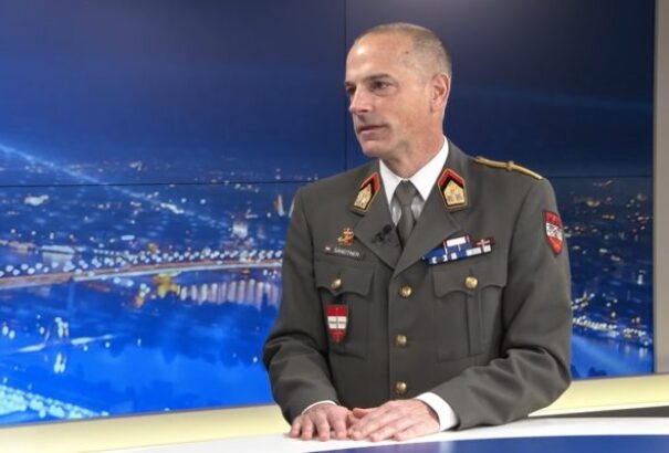 Osztrák vezérkari ezredes: A páncélosok Ukrajnába küldésével a Nyugat már rég átlépte a vörös vonalat