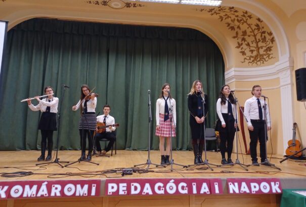 Tartalmas programokat sorakoztat fel a XXVII. alkalommal megrendezett Komáromi Pedagógiai Napok