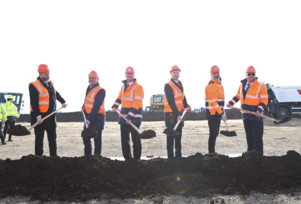 Megkezdődött az ipari park építése Kassamindszenten, a Volvoval