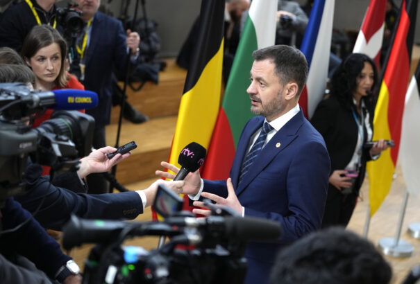 Heger szerint az EU-nak a lehető legnagyobb mértékben segítenie kell Ukrajnát