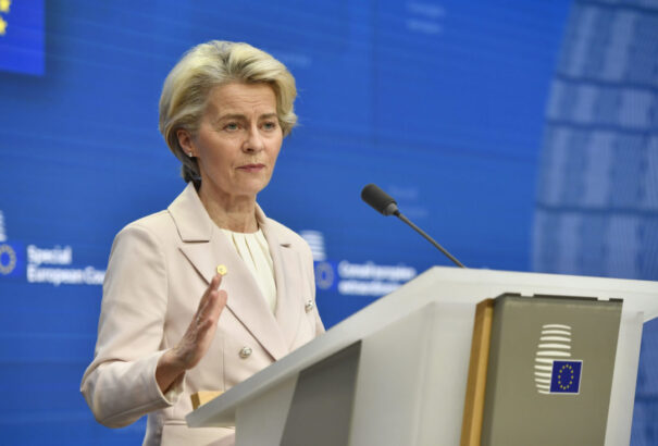 Ursula von der Leyen: az EU meg fogja erősíteni a külső határokat