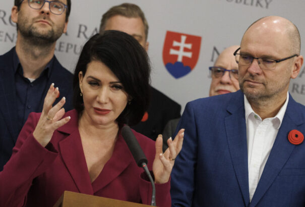 Az SaS nem támogatja a hétfői rendkívüli ülés összehívását