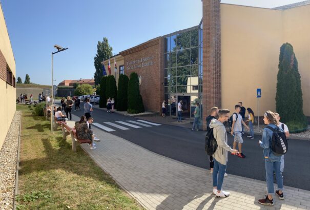 Tárt kapukkal vár a Selye János Egyetem Nyílt Napja