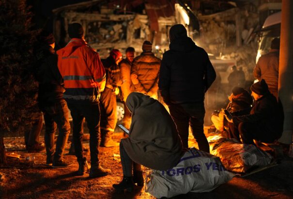 Hat és félmillió eurós humanitárius segítséget nyújt Törökországnak és Szíriának az EU