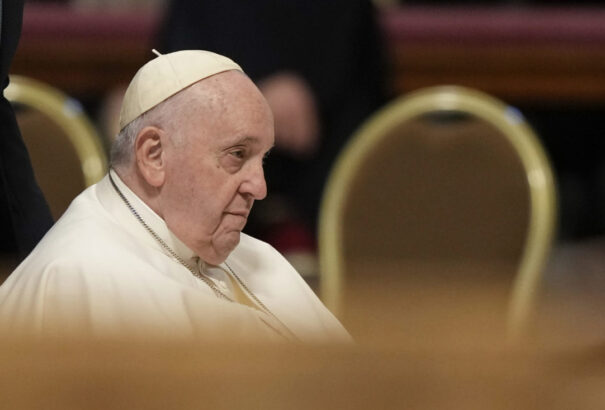 Ferenc pápa: az egész világ háborúban van, meg kell állítani az önpusztítást