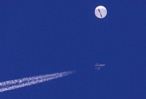 Kína: Washington túlreagálta a léggömbügyet