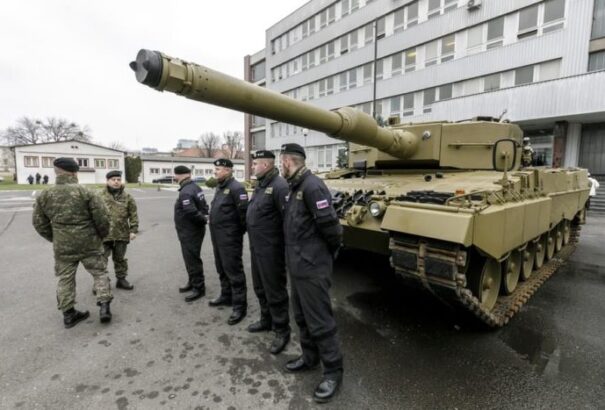 Már tesztelik az első szlovák Leopard 2A4 harckocsit az Erdőháton