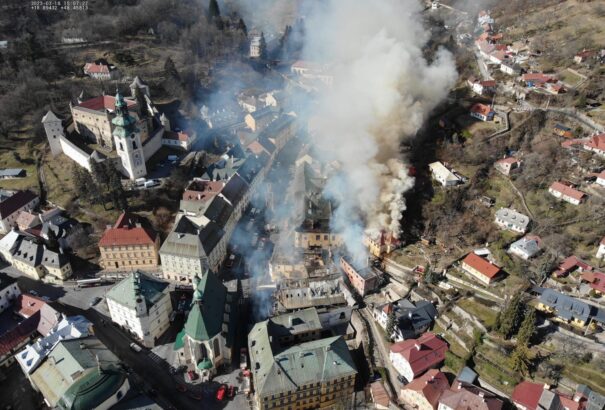 Így lángolt hét épület Selmecbánya belvárosában – fotók