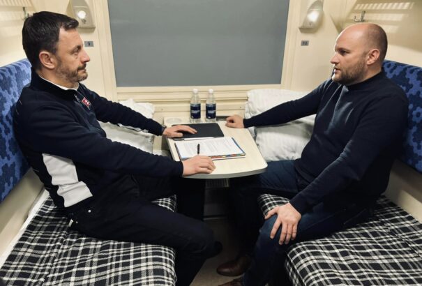 Heger és Naď Ukrajnában találkoznak Zelenszkijjel. A szlovák KUB légvédelmi rendszer szintén megérkezett az ukránokhoz