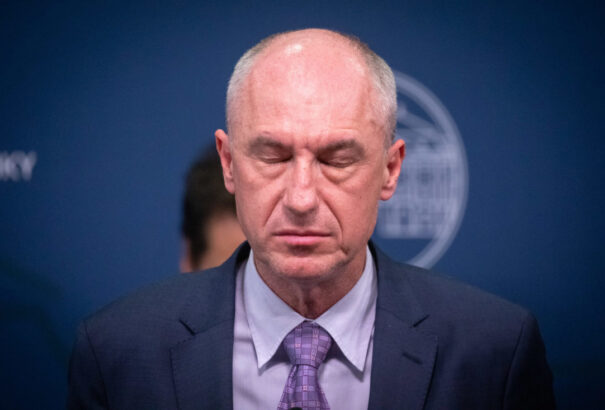 Hirman azt állítja, hogy „új gyártási programról” tárgyalt a Slovalco tulajdonosával