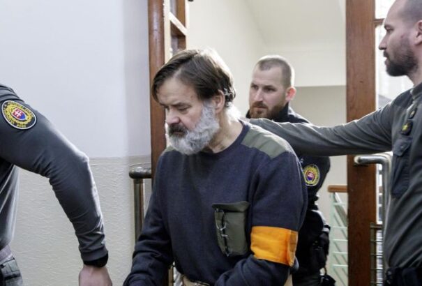 Az ügyészség vádat emelt a Zoch utcai gázoló, Dušan Dědeček ellen