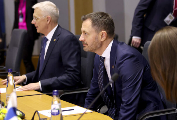 Nem kizárt, hogy a csütörtöki, MiG-ekről szóló ülést ezúttal sikerül megnyitni