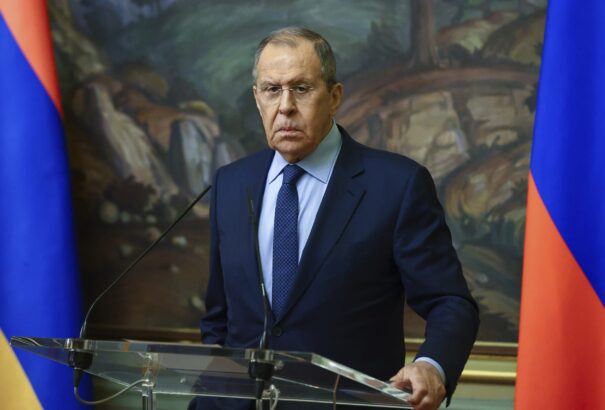 Lavrov: Moszkva nélkül nem lehet dönteni a kollektív biztonságról