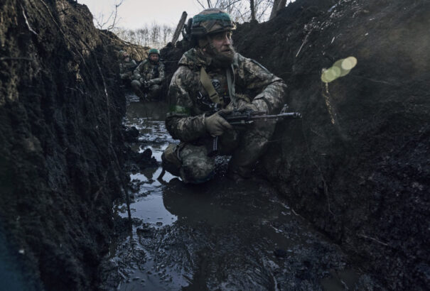 Bild: Feszültség van Kijev és a katonai vezetés között Bakhmut kapcsán. Már három héttel ezelőtt ki kellett volna vonni a csapatokat