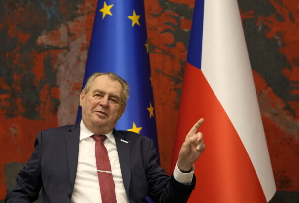 Állítólag nagy a kereslet Zeman iránt, ezért hivatalból való távozása után irodát nyit