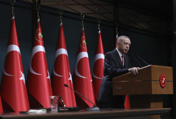 Erdogan: Ukrajna és Oroszország megállapodtak a gabonafolyosó fenntartásáról