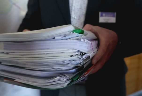 Báró-akció: Restitúciós eljárások során elkövetett visszaélések miatt indított eljárást a NAKA a Földalap alkalmazottai ellen