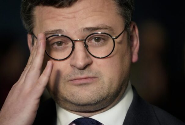 Kuleba szerint Putyin a háború kezdete óta az ötödik vereségét szenvedte el, az előző négyet is megnevezte