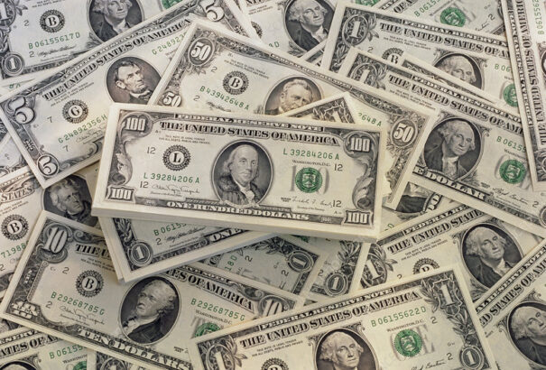 Félnek az inflációtól a cseh dollármilliomosok