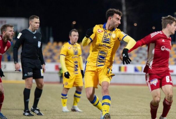 Négy játékvezetőt is felfüggesztett a SFZ a hétvégi mérkőzések vitatott ítéletei miatt