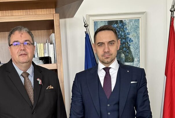Gyimesi György Balogh Csaba magyar nagykövettel tárgyalt