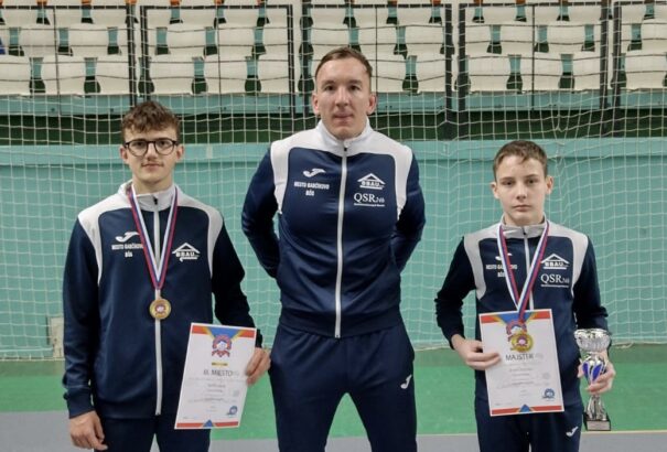 Országos bajnoki címek érkeztek birkózásban Bősre