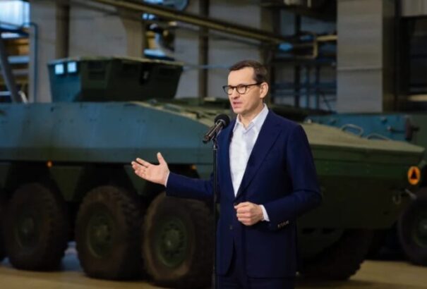 Ukrajna páncélozott járműveket és rakétákat szerez be Lengyelországtól