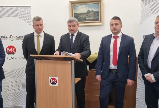 Király Zsolt: Sürgősen tennie kell valamit a Szövetségnek, ha politikai porondon kíván maradni