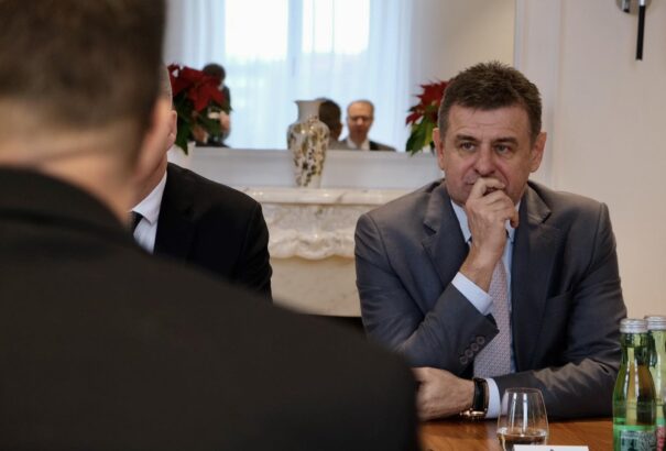 Körkép.sk-hírlevél: Simon már elment. Távoznak a hidasok is a Szövetségből?